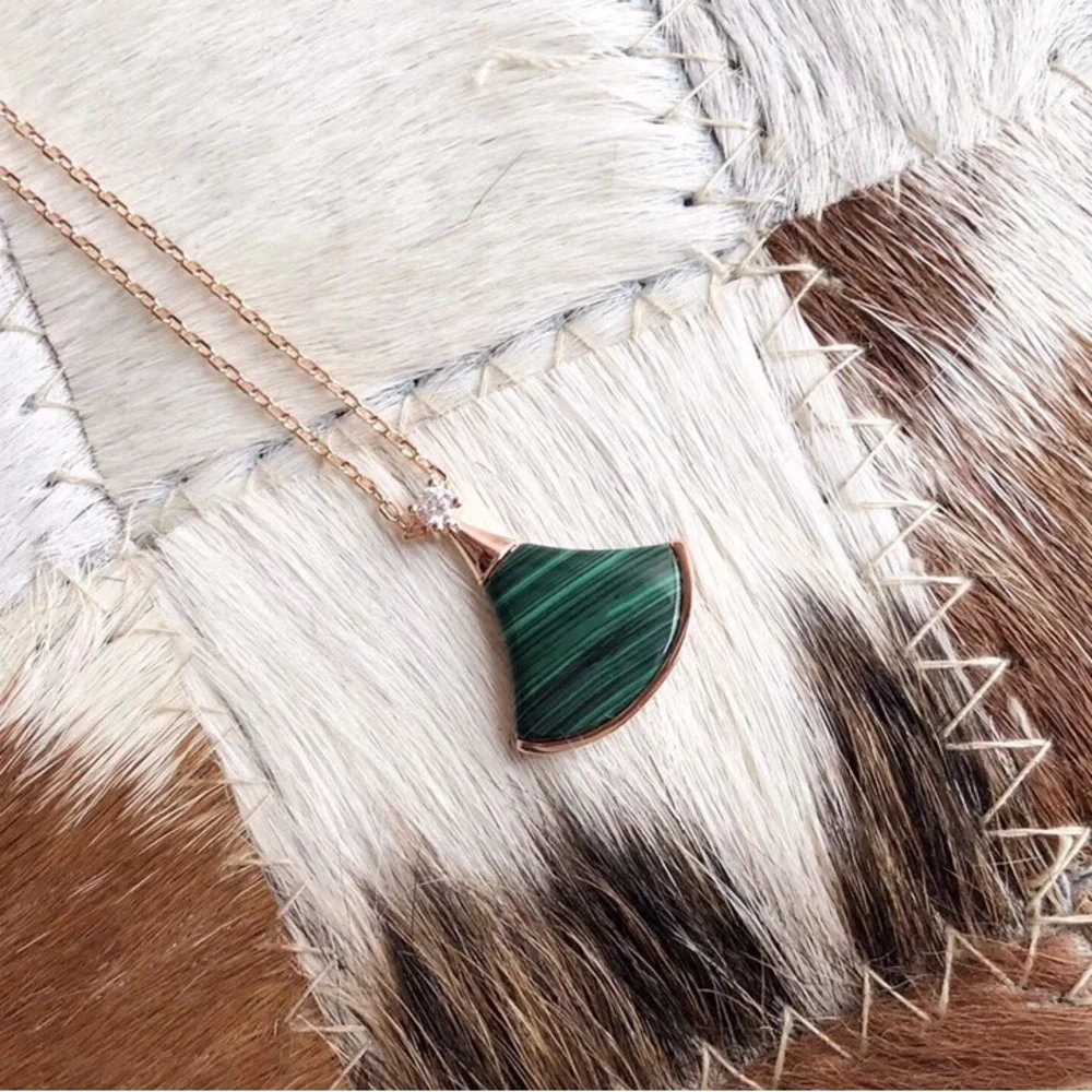 Bulgarian Rose Gold Necklace with Green Fan Pendant - Picture 3 of 5